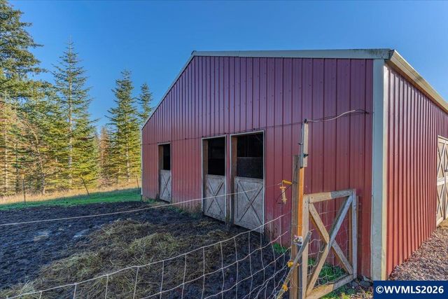 38159 Weirich Dr, Lebanon, OR 97355