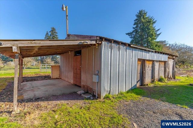 38159 Weirich Dr, Lebanon, OR 97355