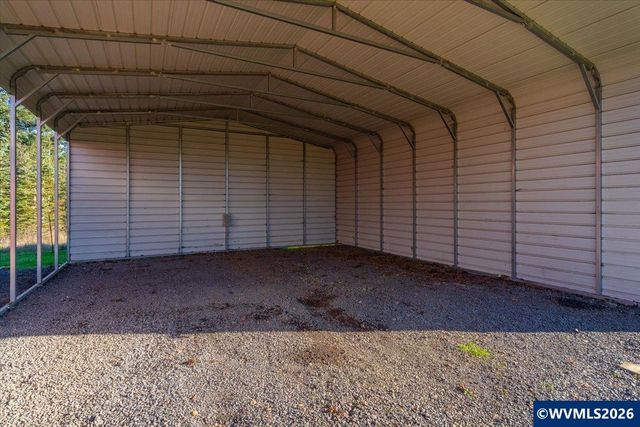 38159 Weirich Dr, Lebanon, OR 97355