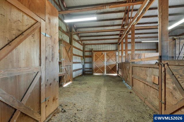 38159 Weirich Dr, Lebanon, OR 97355