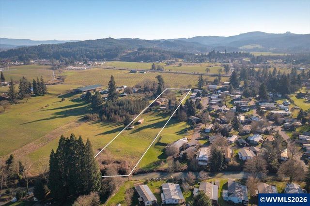 38159 Weirich Dr, Lebanon, OR 97355