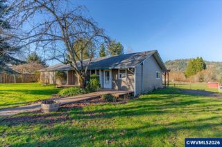 38159 Weirich Dr, Lebanon, OR 97355