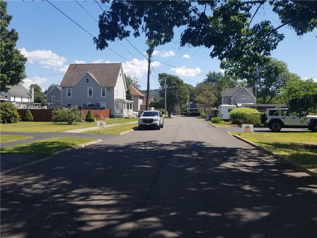 12 Chenango Avenue, Norwich, NY 13815