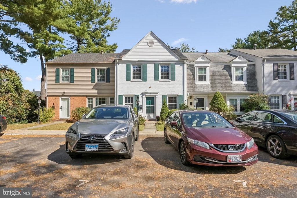 Image 36 of property listing at 7 CORNERWOOD CT, Gaithersburg, MD 20878