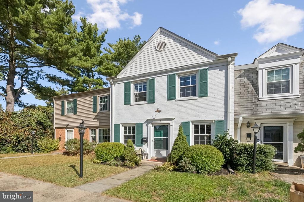 Image 38 of property listing at 7 CORNERWOOD CT, Gaithersburg, MD 20878