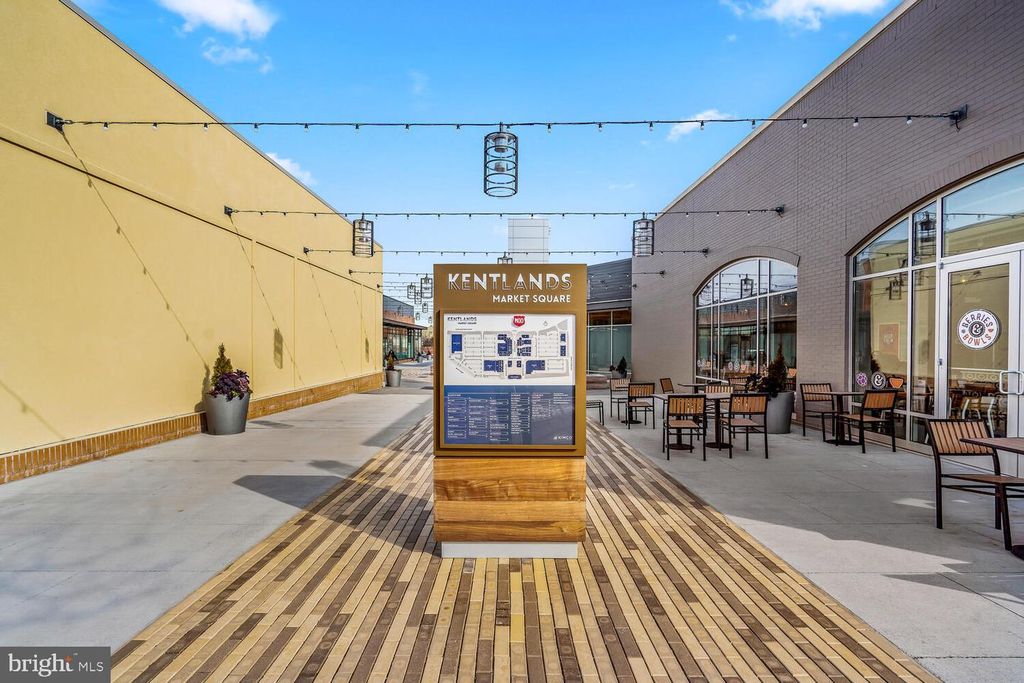 Image 47 of property listing at 7 CORNERWOOD CT, Gaithersburg, MD 20878