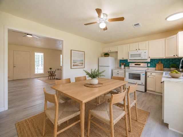 91 Hulon Hall Court, Cleveland, TX 77328