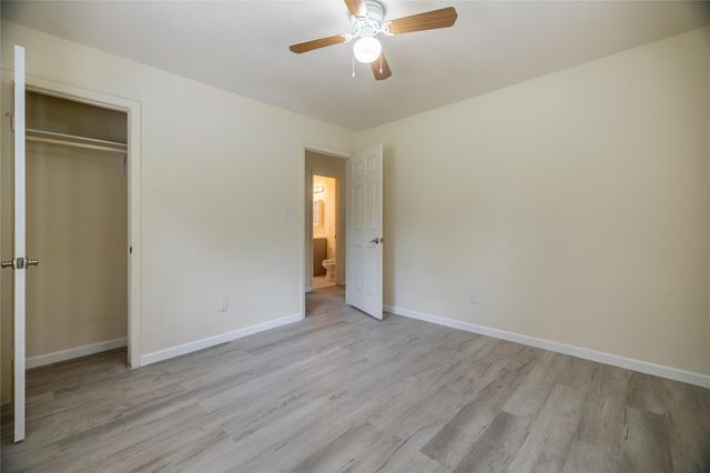 91 Hulon Hall Court, Cleveland, TX 77328
