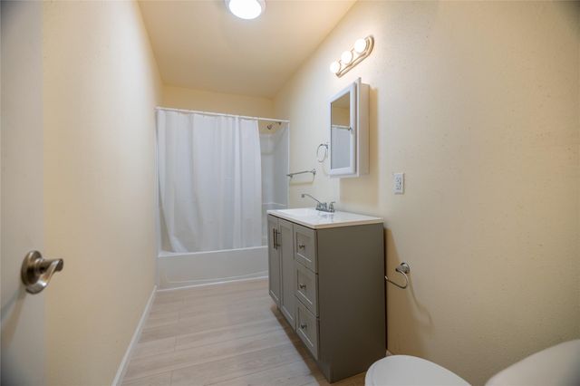 91 Hulon Hall Court, Cleveland, TX 77328