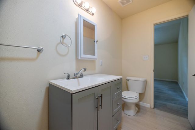 91 Hulon Hall Court, Cleveland, TX 77328