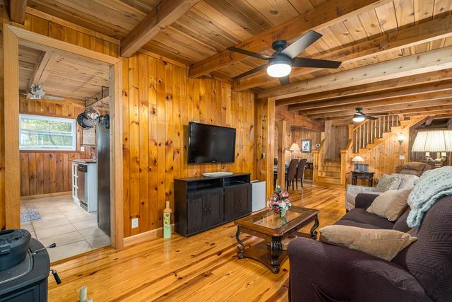 17 Tara Lane, Ellijay, GA 30540