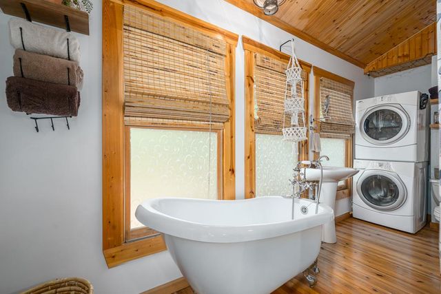 17 Tara Lane, Ellijay, GA 30540