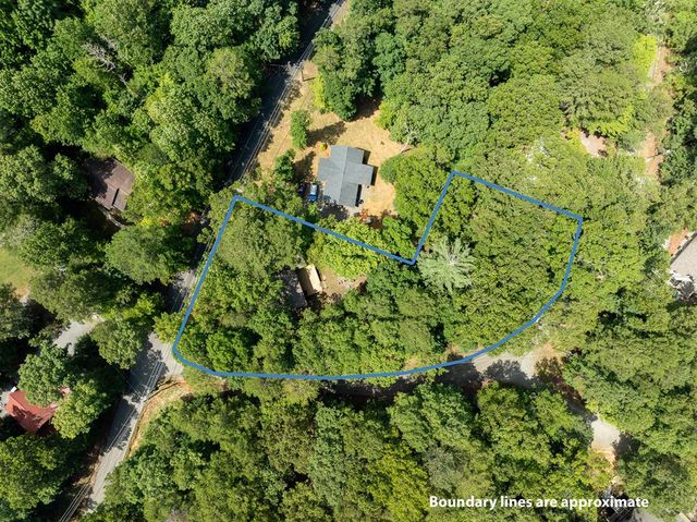 17 Tara Lane, Ellijay, GA 30540