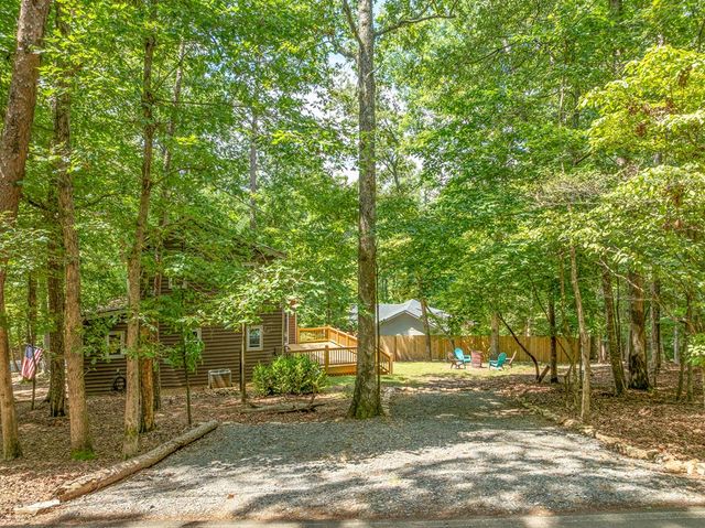 17 Tara Lane, Ellijay, GA 30540