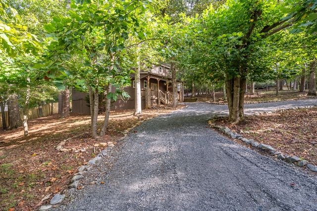 17 Tara Lane, Ellijay, GA 30540