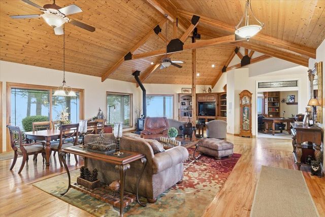 3601 Campus View Drive, Grants Pass, OR 97527