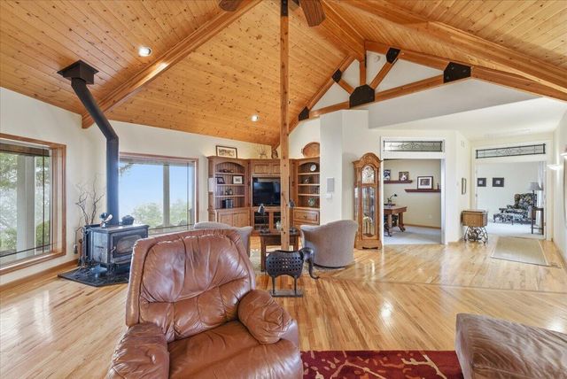 3601 Campus View Drive, Grants Pass, OR 97527