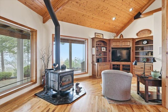 3601 Campus View Drive, Grants Pass, OR 97527