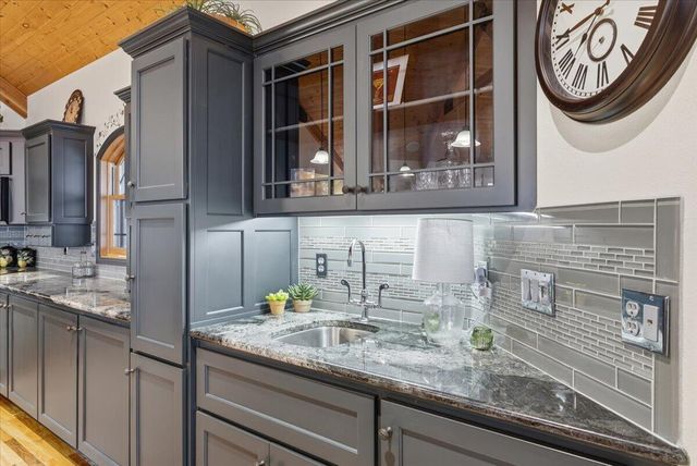 3601 Campus View Drive, Grants Pass, OR 97527