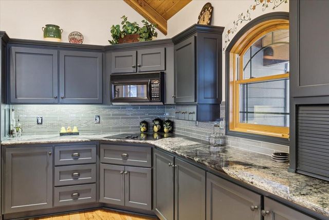 3601 Campus View Drive, Grants Pass, OR 97527