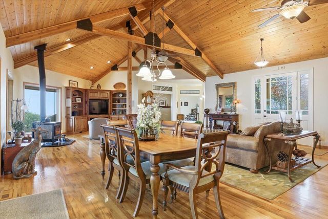 3601 Campus View Drive, Grants Pass, OR 97527