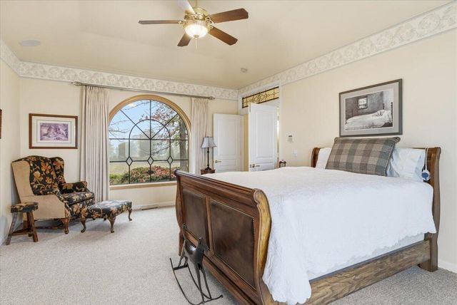 3601 Campus View Drive, Grants Pass, OR 97527