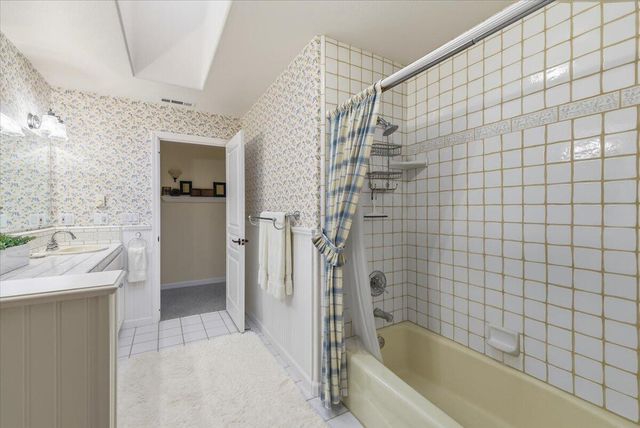 3601 Campus View Drive, Grants Pass, OR 97527