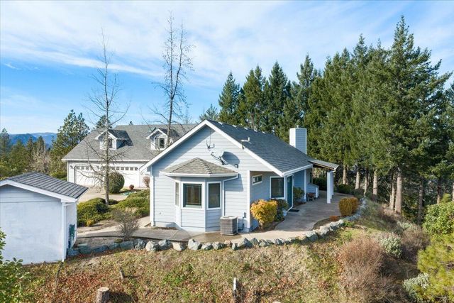 3601 Campus View Drive, Grants Pass, OR 97527