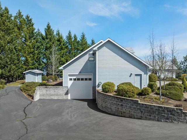 3601 Campus View Drive, Grants Pass, OR 97527