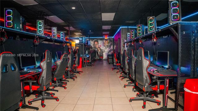 8600 W State Road 84, Davie, FL 33324