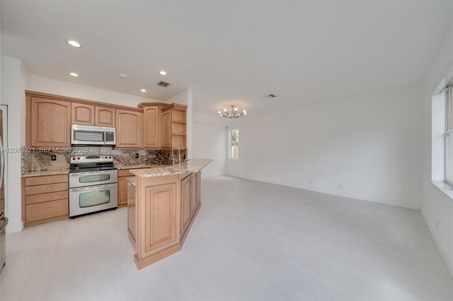 720 Falling Water Road 720, Weston, FL 33326
