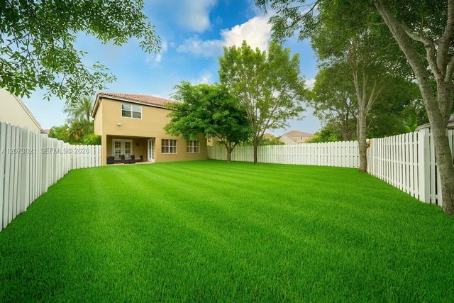 720 Falling Water Road 720, Weston, FL 33326