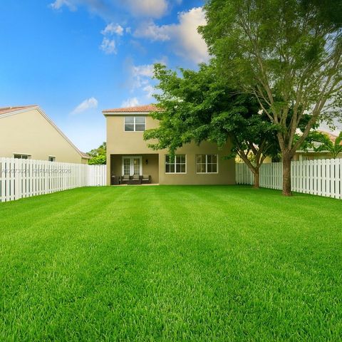 720 Falling Water Road 720, Weston, FL 33326
