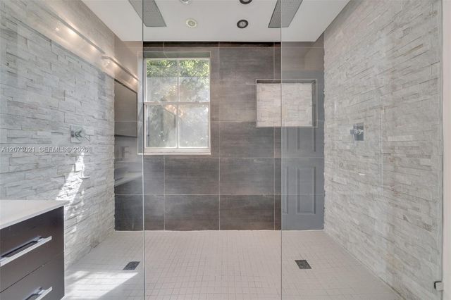 720 Falling Water Road 720, Weston, FL 33326