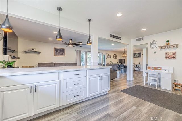 2575 Victoria, Simi Valley, CA 93065
