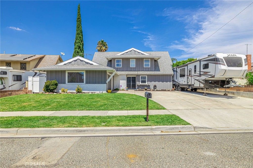 Image 1 of property listing at 2575 Victoria, Simi Valley, CA 93065