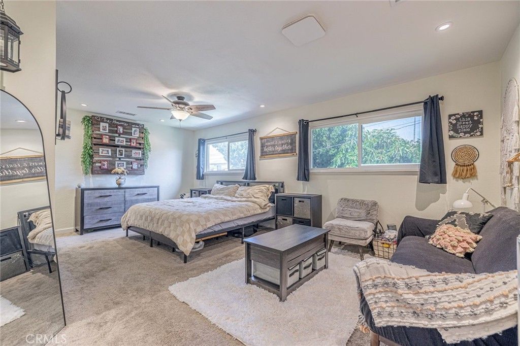 Image 25 of property listing at 2575 Victoria, Simi Valley, CA 93065