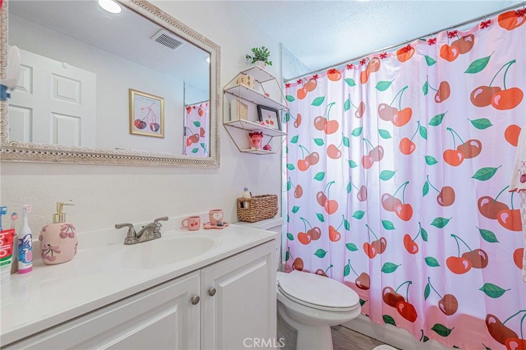 Image 30 of property listing at 2575 Victoria, Simi Valley, CA 93065