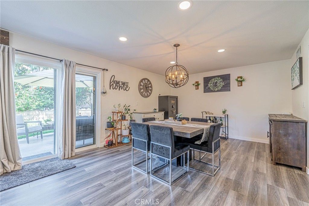 Image 7 of property listing at 2575 Victoria, Simi Valley, CA 93065