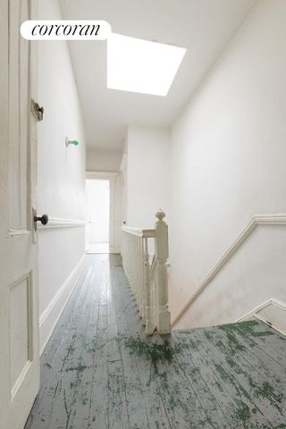 587A LEXINGTON Avenue, New York City, NY 11221