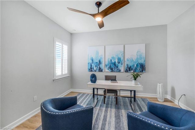9520 Ironstone 202, Naples, FL 34120