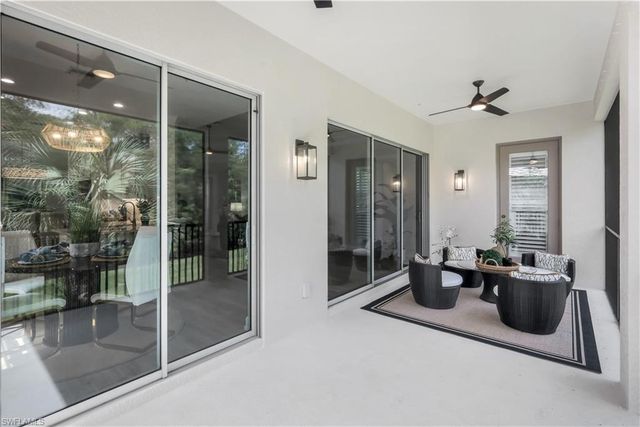 9520 Ironstone 202, Naples, FL 34120