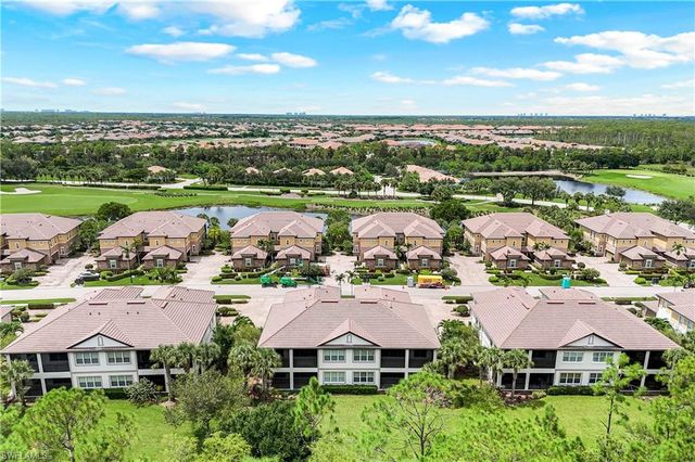 9520 Ironstone 202, Naples, FL 34120