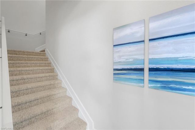 9520 Ironstone 202, Naples, FL 34120