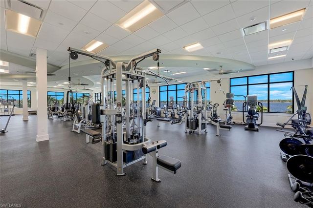 9520 Ironstone 202, Naples, FL 34120