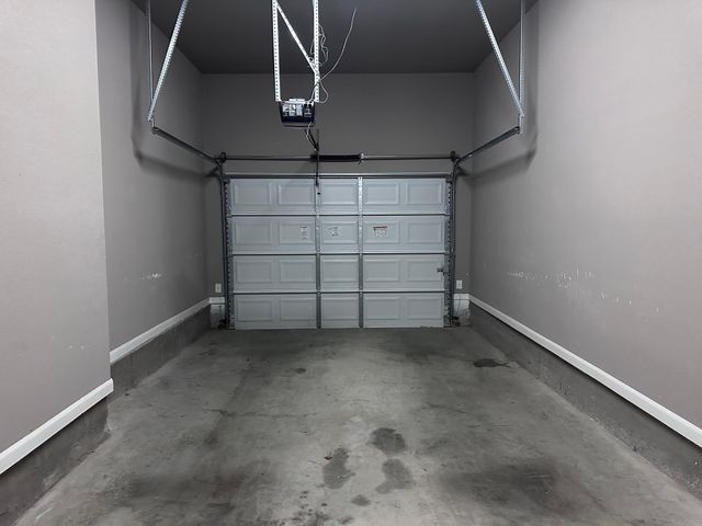 200 Mauna Kea LN B, Bastrop, TX 78602