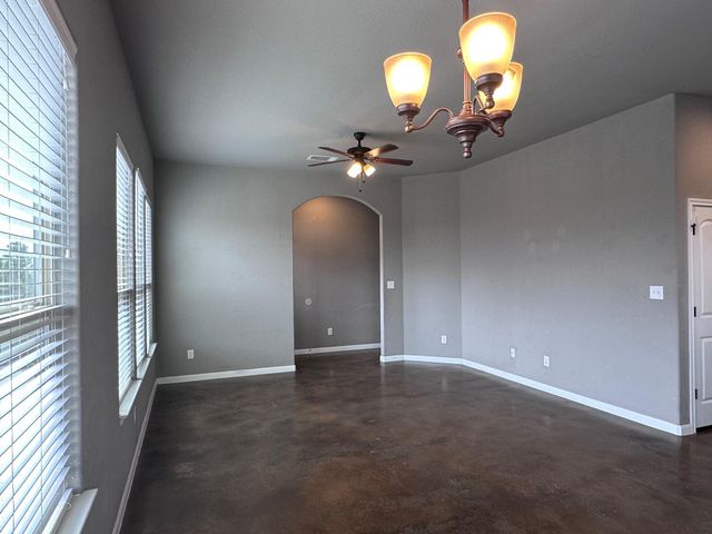 200 Mauna Kea LN B, Bastrop, TX 78602