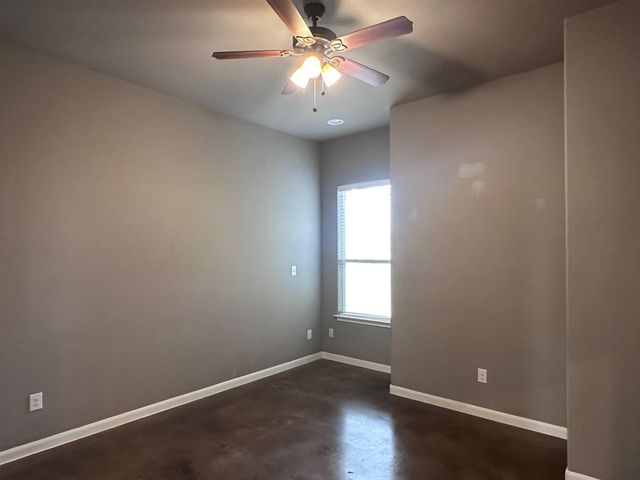 200 Mauna Kea LN B, Bastrop, TX 78602