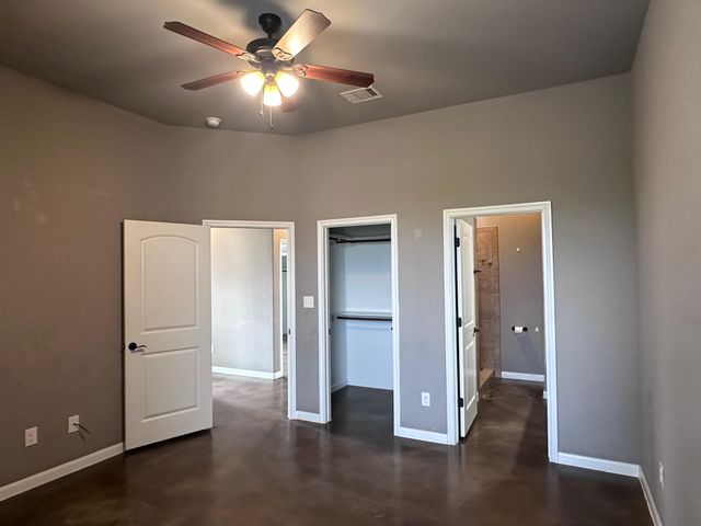 200 Mauna Kea LN B, Bastrop, TX 78602