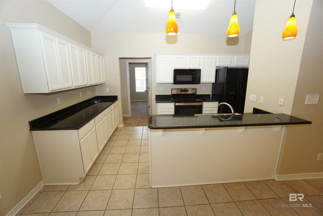 500 Dolphin Avenue, Gulf Shores, AL 36542